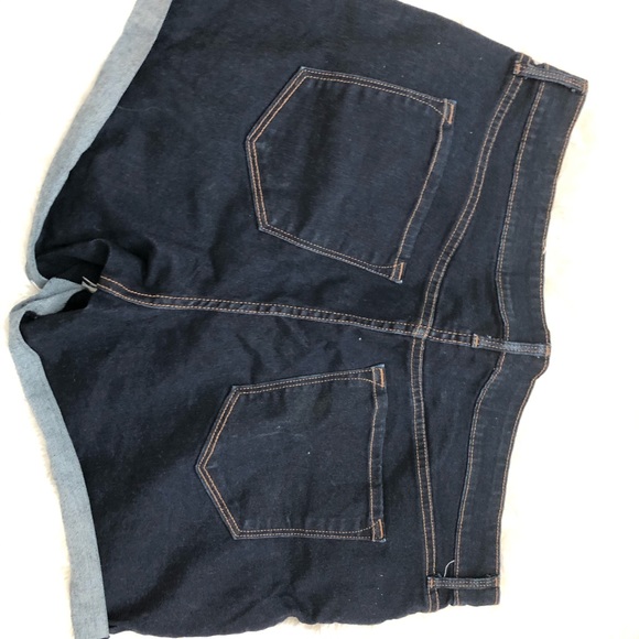 COPY - Old navy rockstar shorts size 16 - Picture 2 of 3